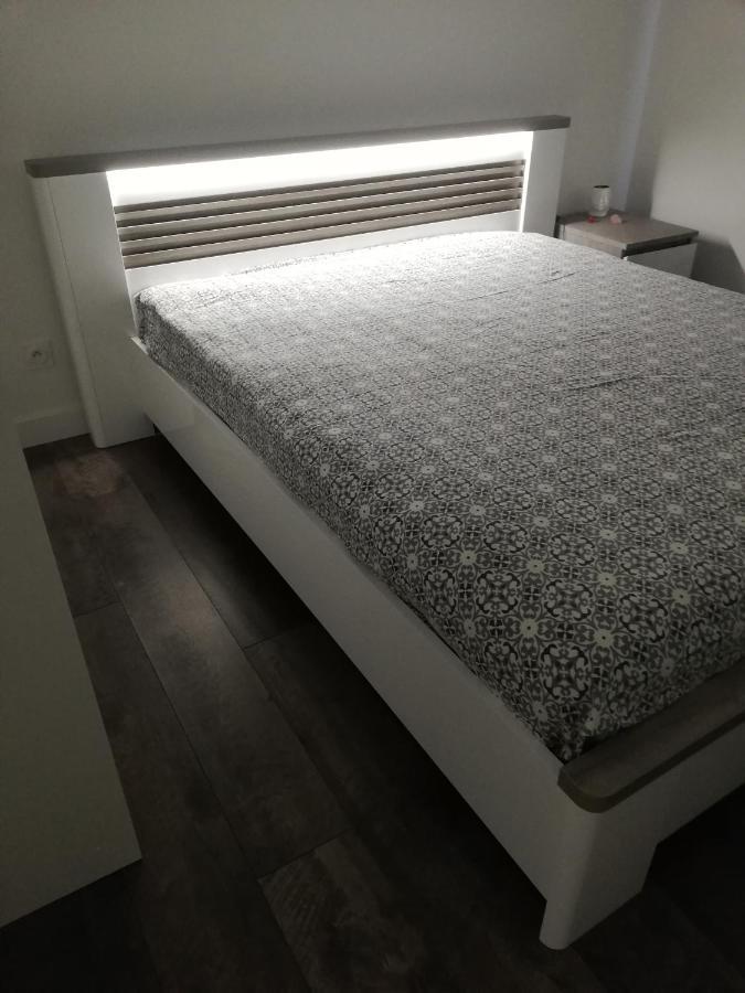 Chambre D'Hotes Chez Sandrine Guitres Luaran gambar