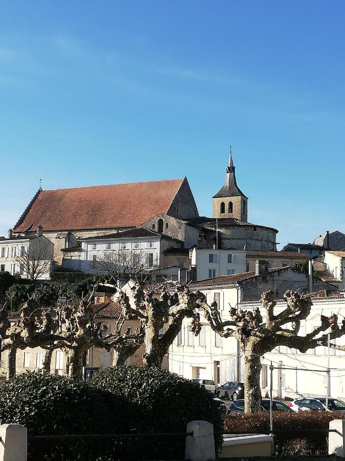 Chambre D'Hotes Chez Sandrine Guitres Luaran gambar